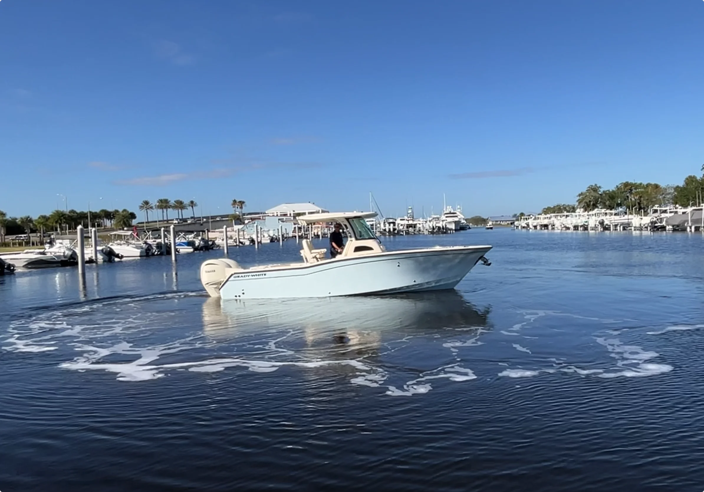 2026 Grady-White Canyon 271 Image Thumbnail #2