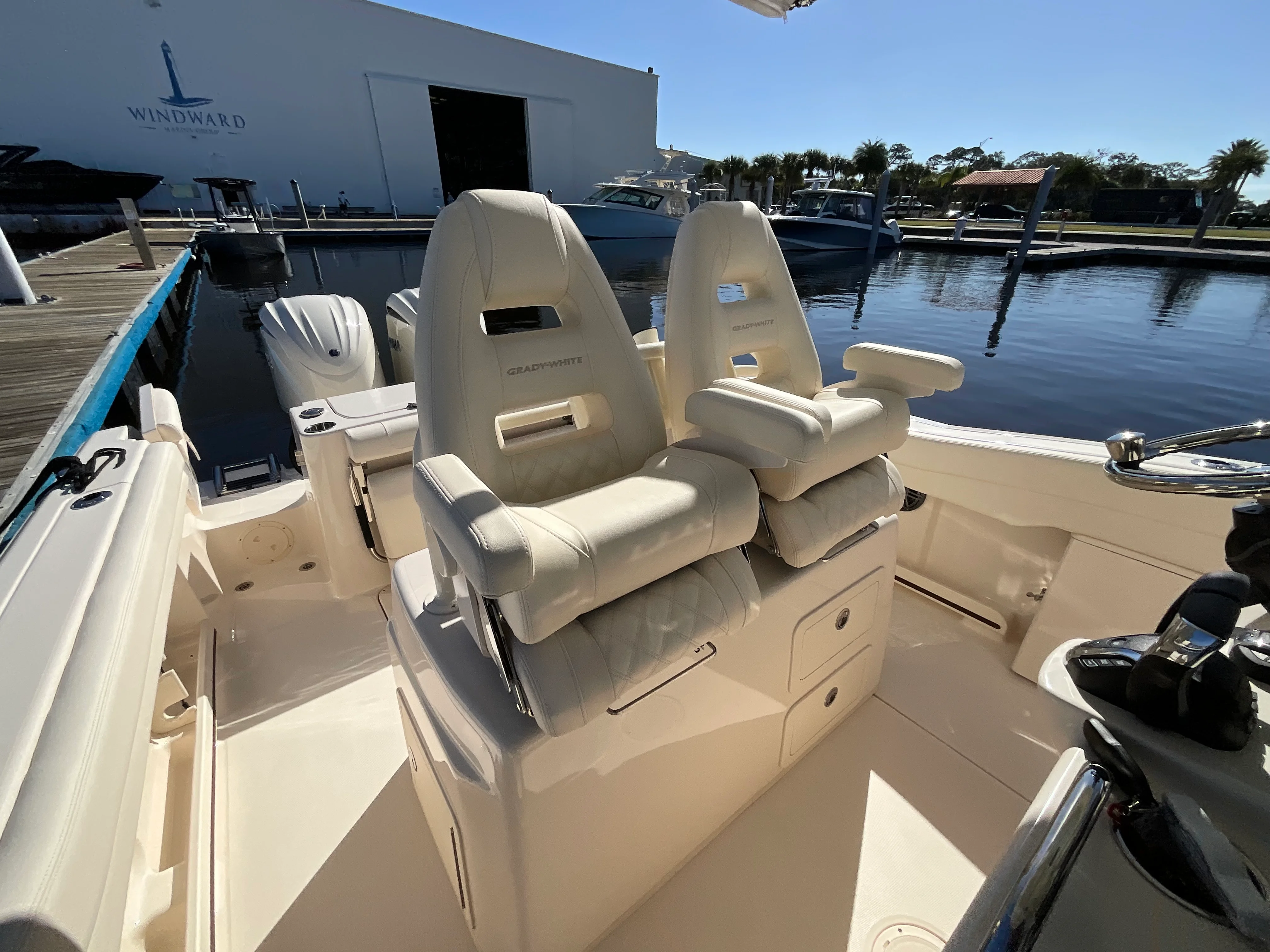 2026 Grady-White Canyon 271 Image Thumbnail #10