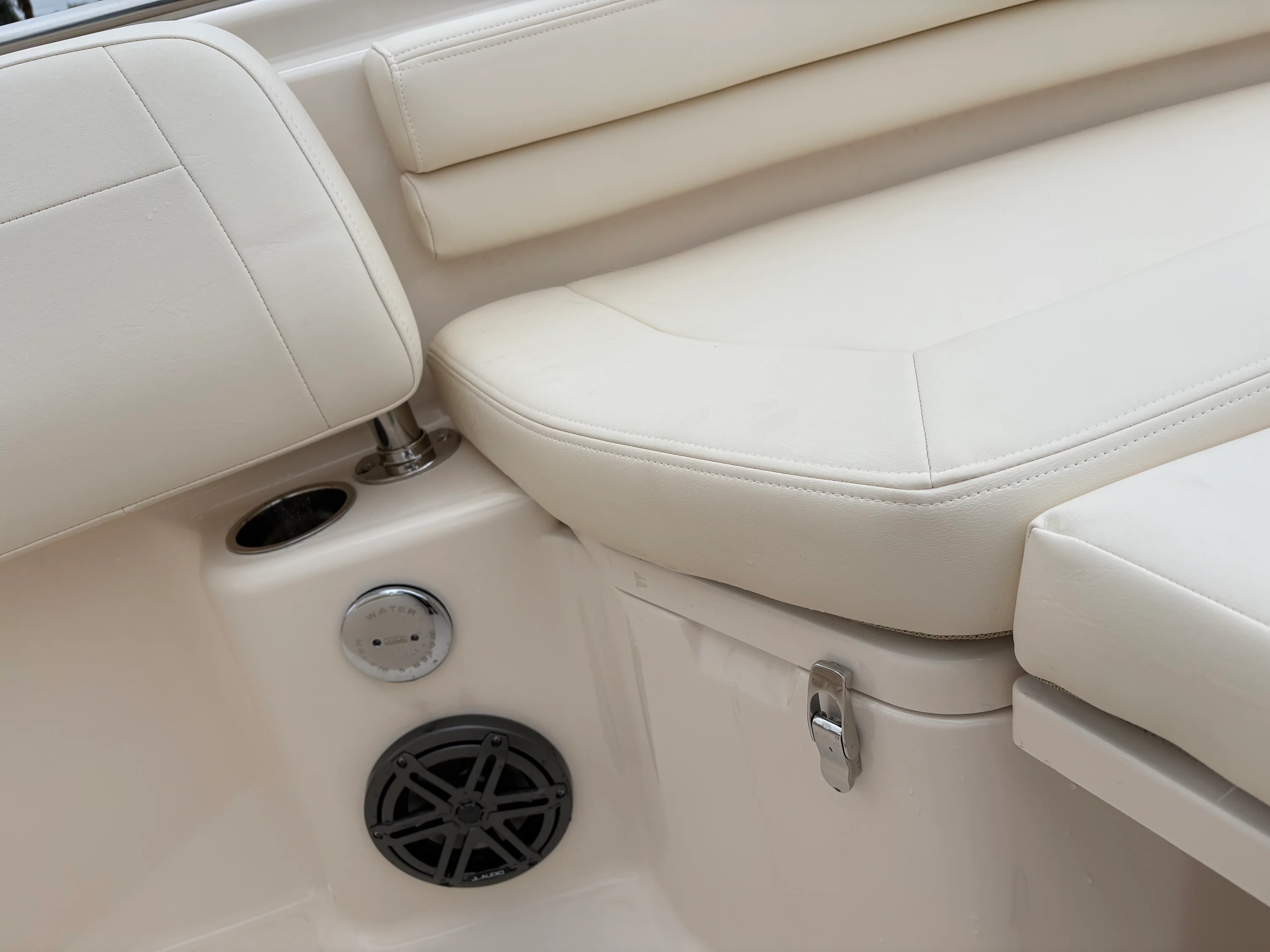 2026 Grady-White Fisherman 257 Image Thumbnail #9