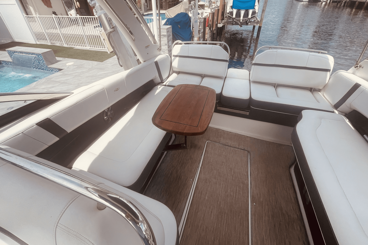 2017 Regal 2800 BOWRIDER Image Thumbnail #49