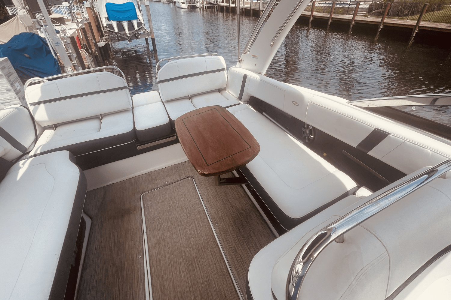 2017 Regal 2800 BOWRIDER Image Thumbnail #50