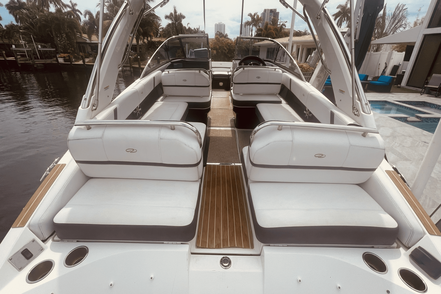 2017 Regal 2800 BOWRIDER Image Thumbnail #8