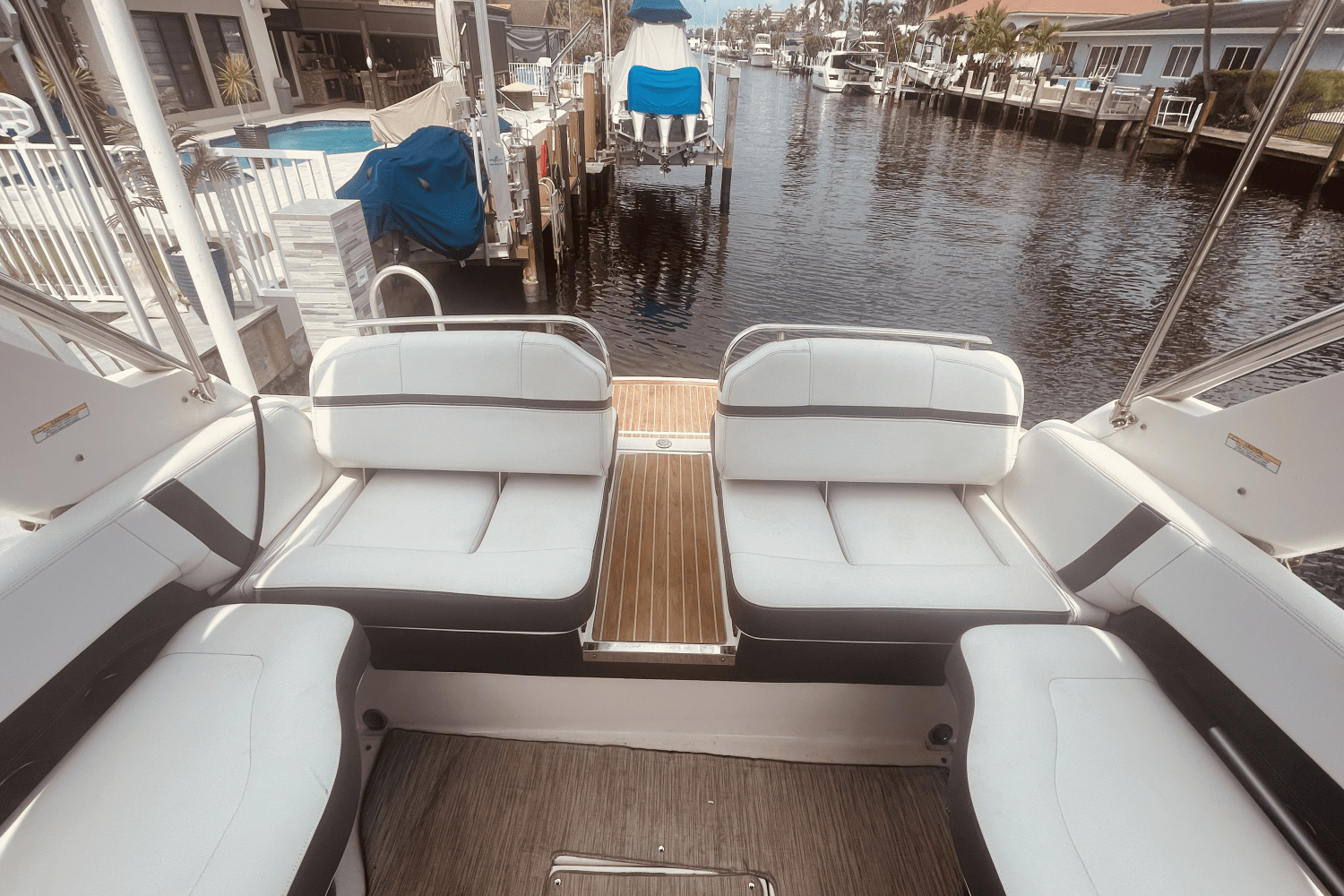 2017 Regal 2800 BOWRIDER Image Thumbnail #16