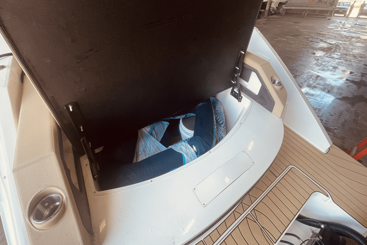 2024 Sea Ray 310 SLX OB Image Thumbnail #62