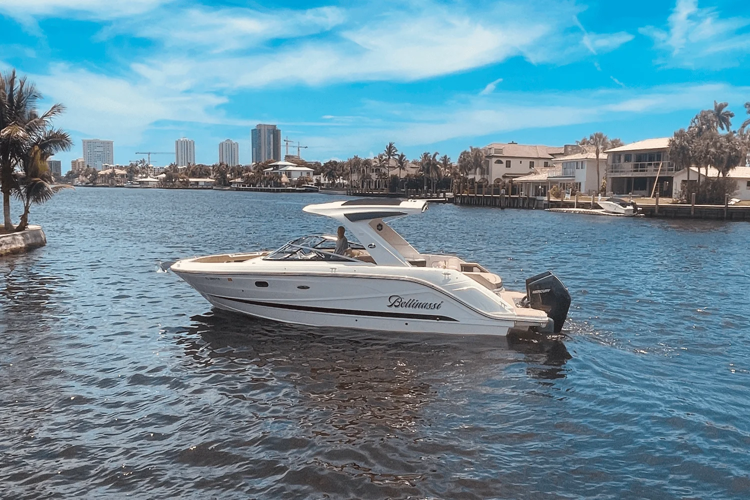 2024 Sea Ray 310 SLX OB Image Thumbnail #1