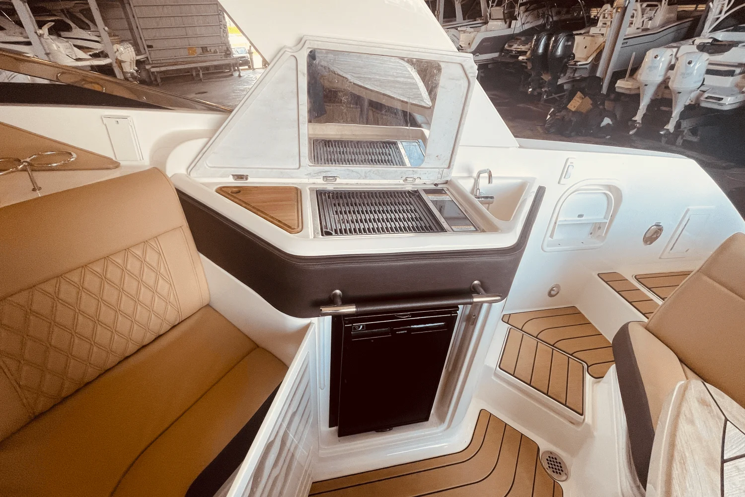 2024 Sea Ray 310 SLX OB Image Thumbnail #54