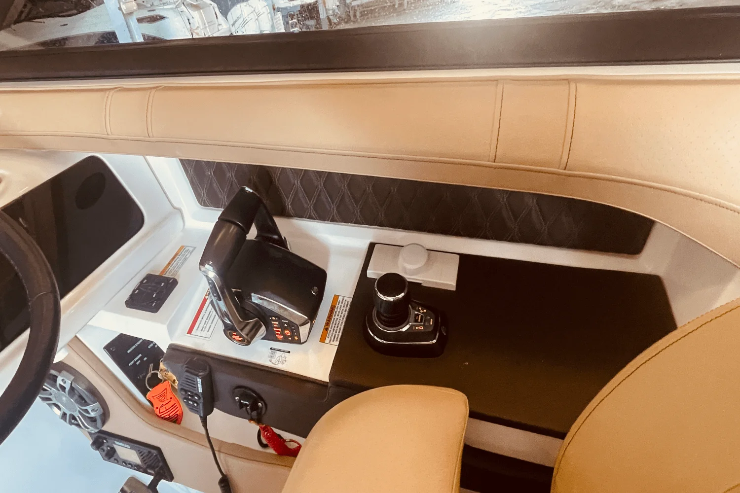 2024 Sea Ray 310 SLX OB Image Thumbnail #31