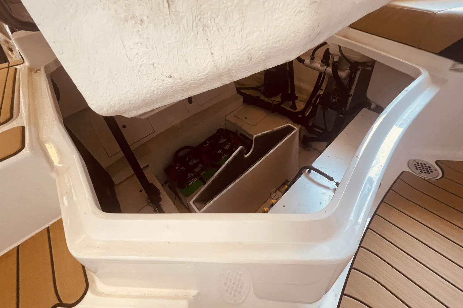 2024 Sea Ray 310 SLX OB Image Thumbnail #47