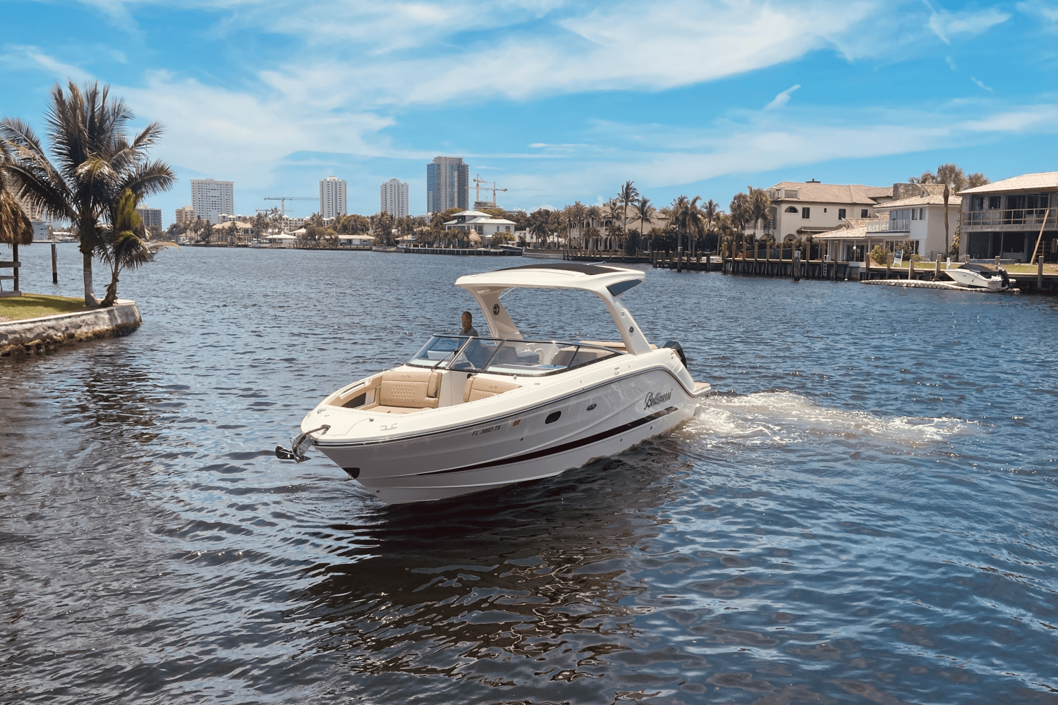 2024 Sea Ray 310 SLX OB Image Thumbnail #4