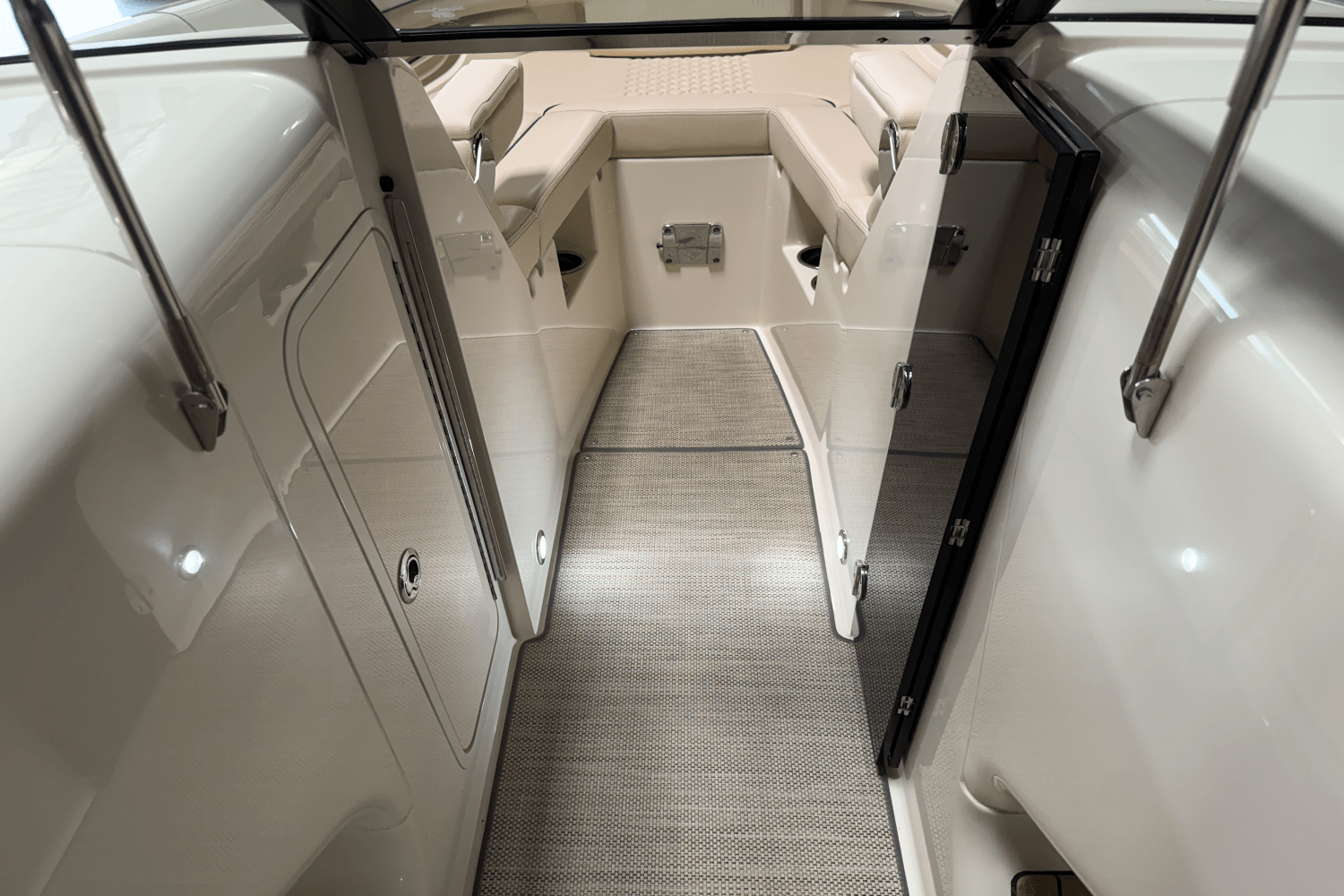 2021 Chris-Craft LAUNCH Image Thumbnail #86