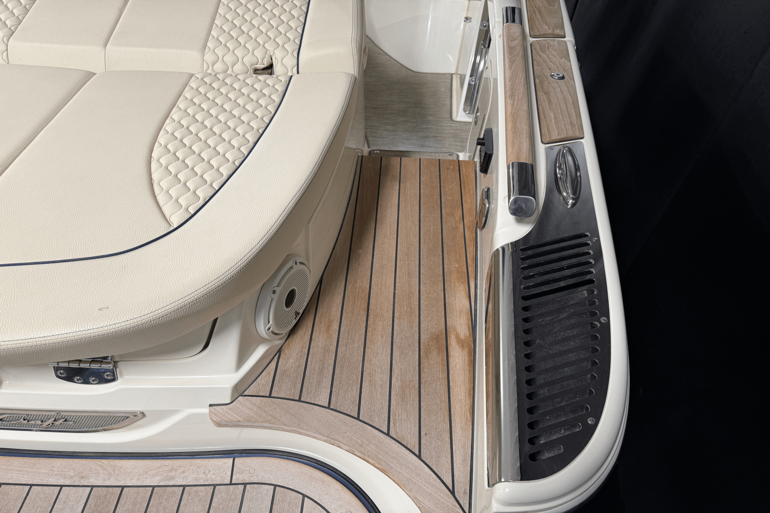 2021 Chris-Craft LAUNCH Image Thumbnail #28