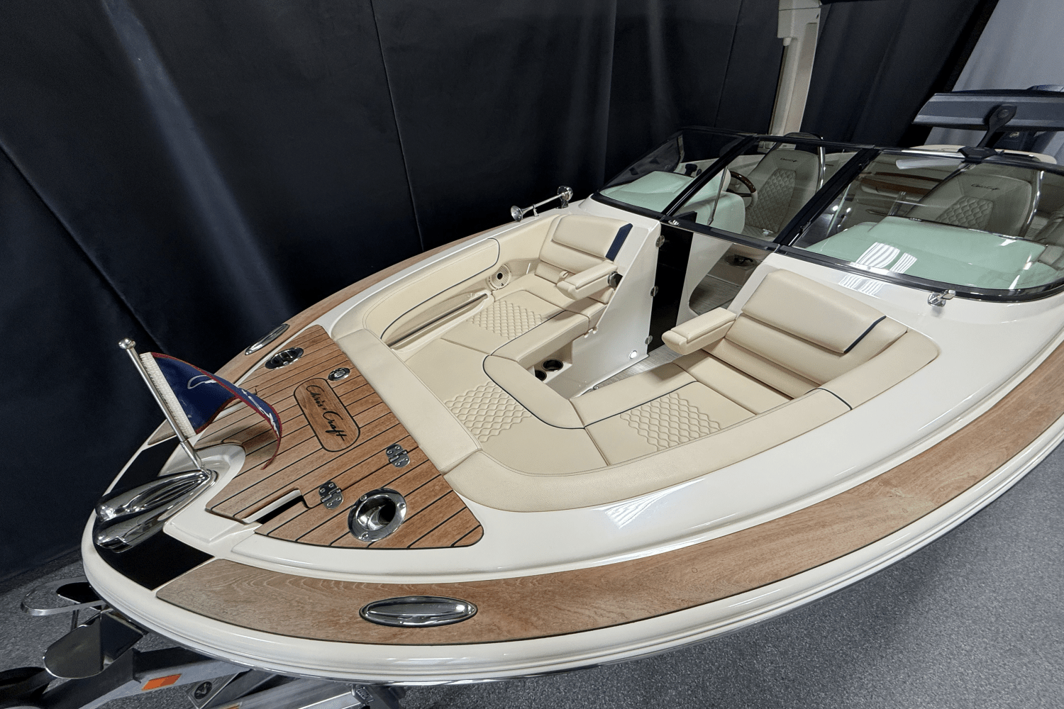 2021 Chris-Craft LAUNCH Image Thumbnail #16