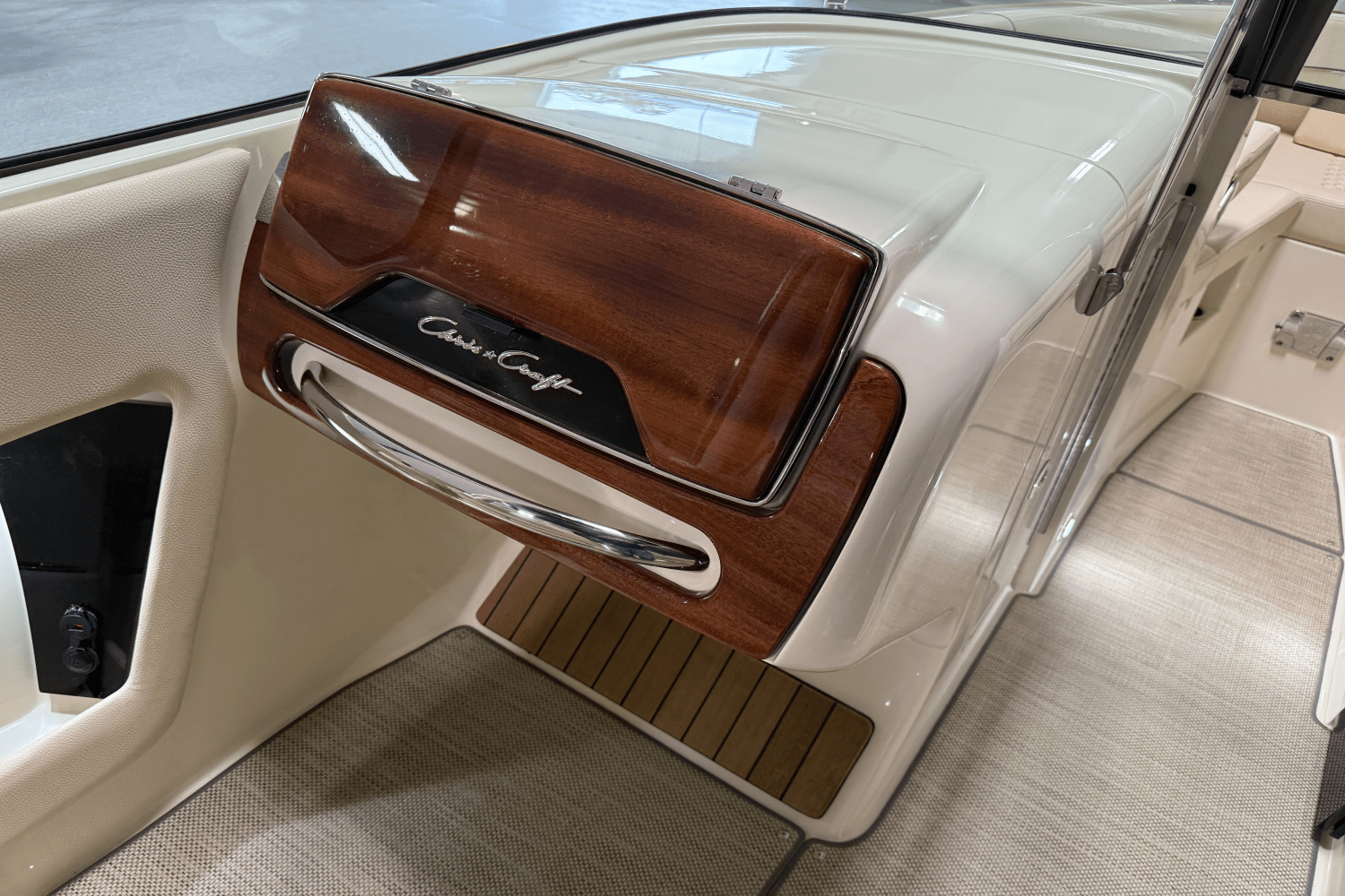 2021 Chris-Craft LAUNCH Image Thumbnail #58