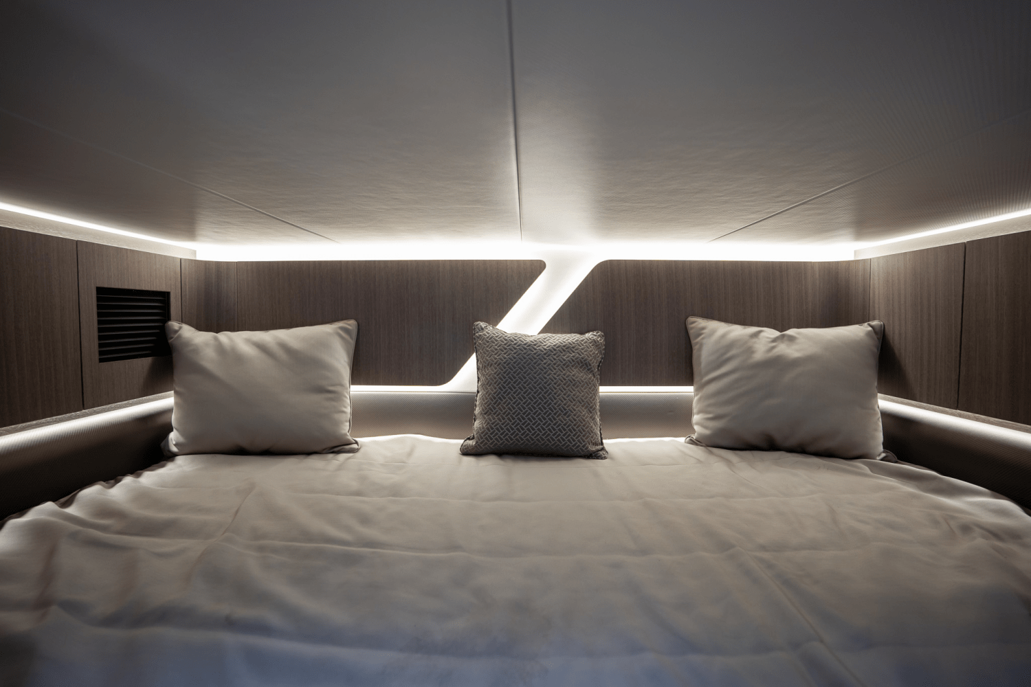 2024 Galeon 325 GTO Image Thumbnail #24