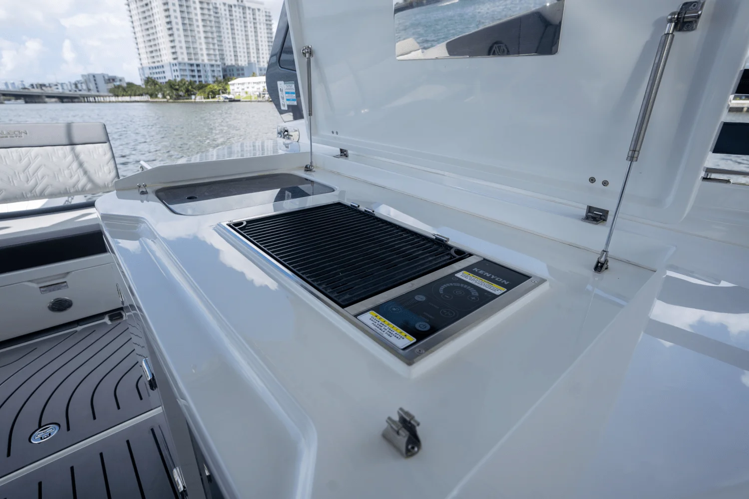 2024 Galeon 325 GTO Image Thumbnail #31