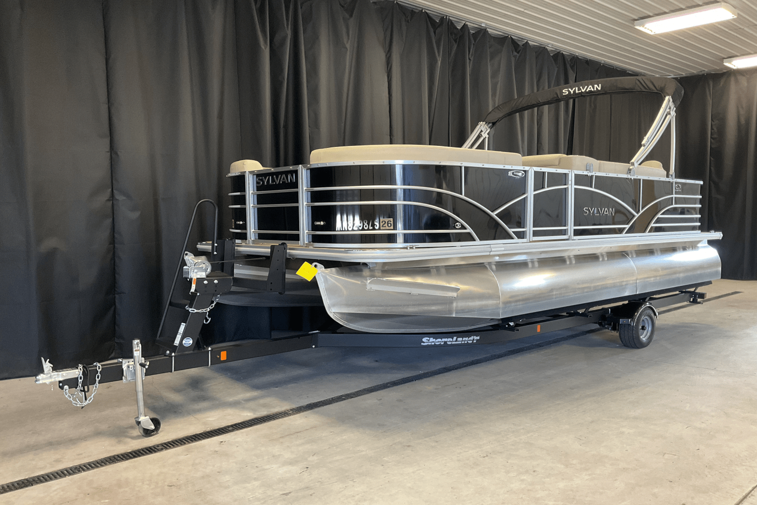 2018 Sylvan 8520 CNF Image Thumbnail #6