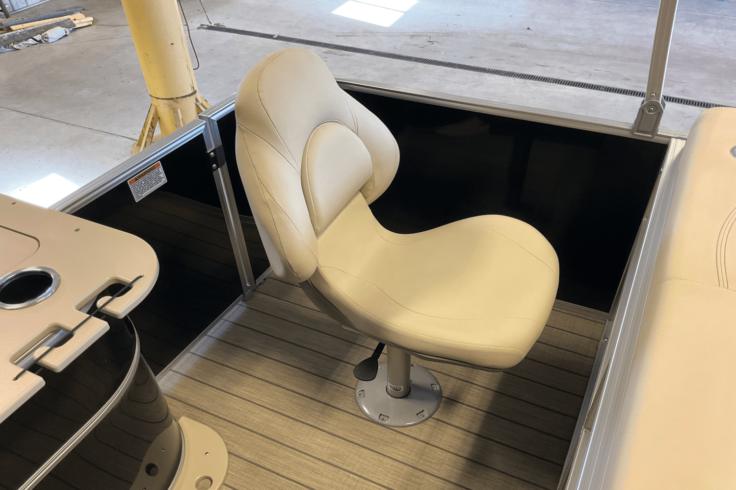 2018 Sylvan 8520 CNF Image Thumbnail #64