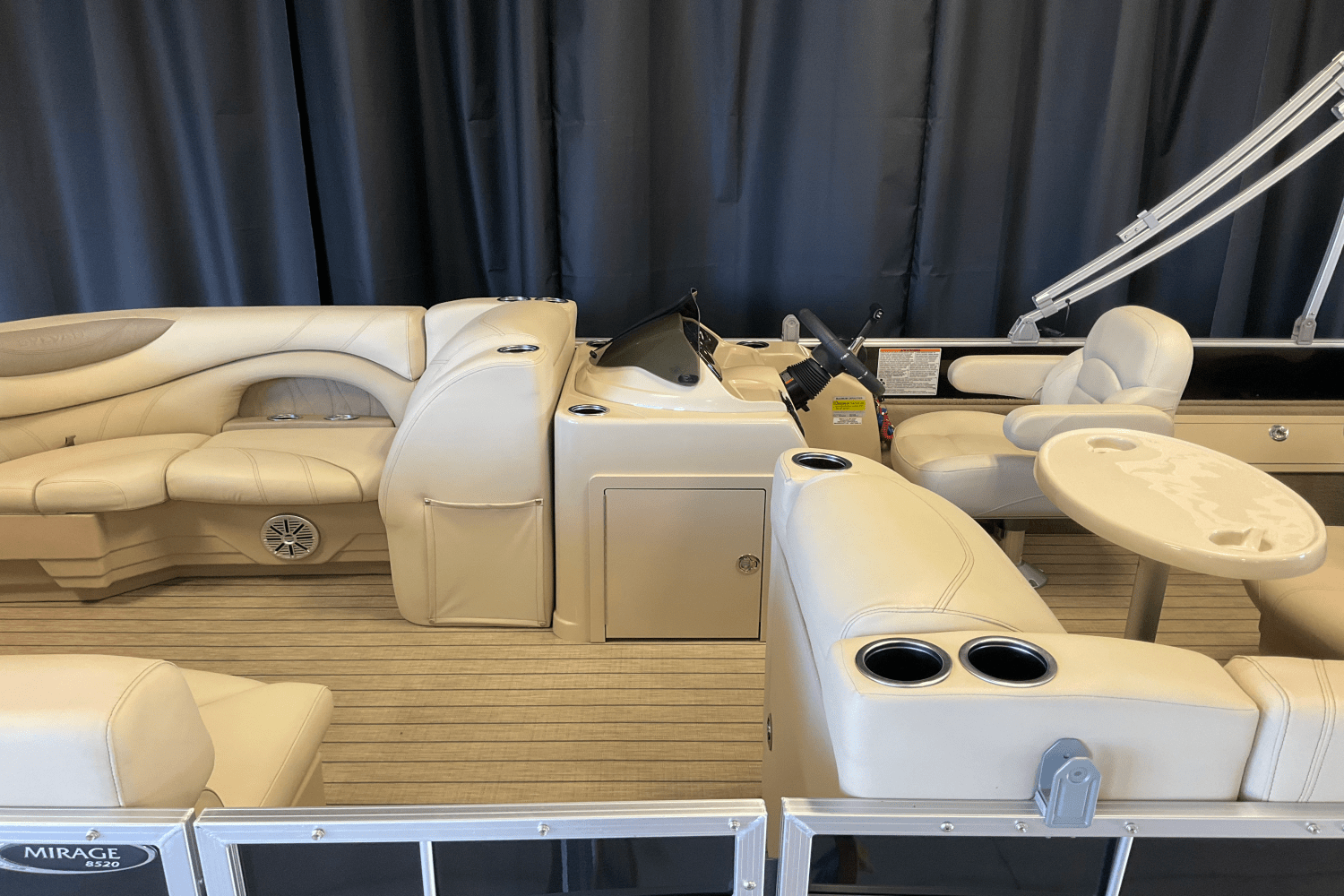 2018 Sylvan 8520 CNF Image Thumbnail #2