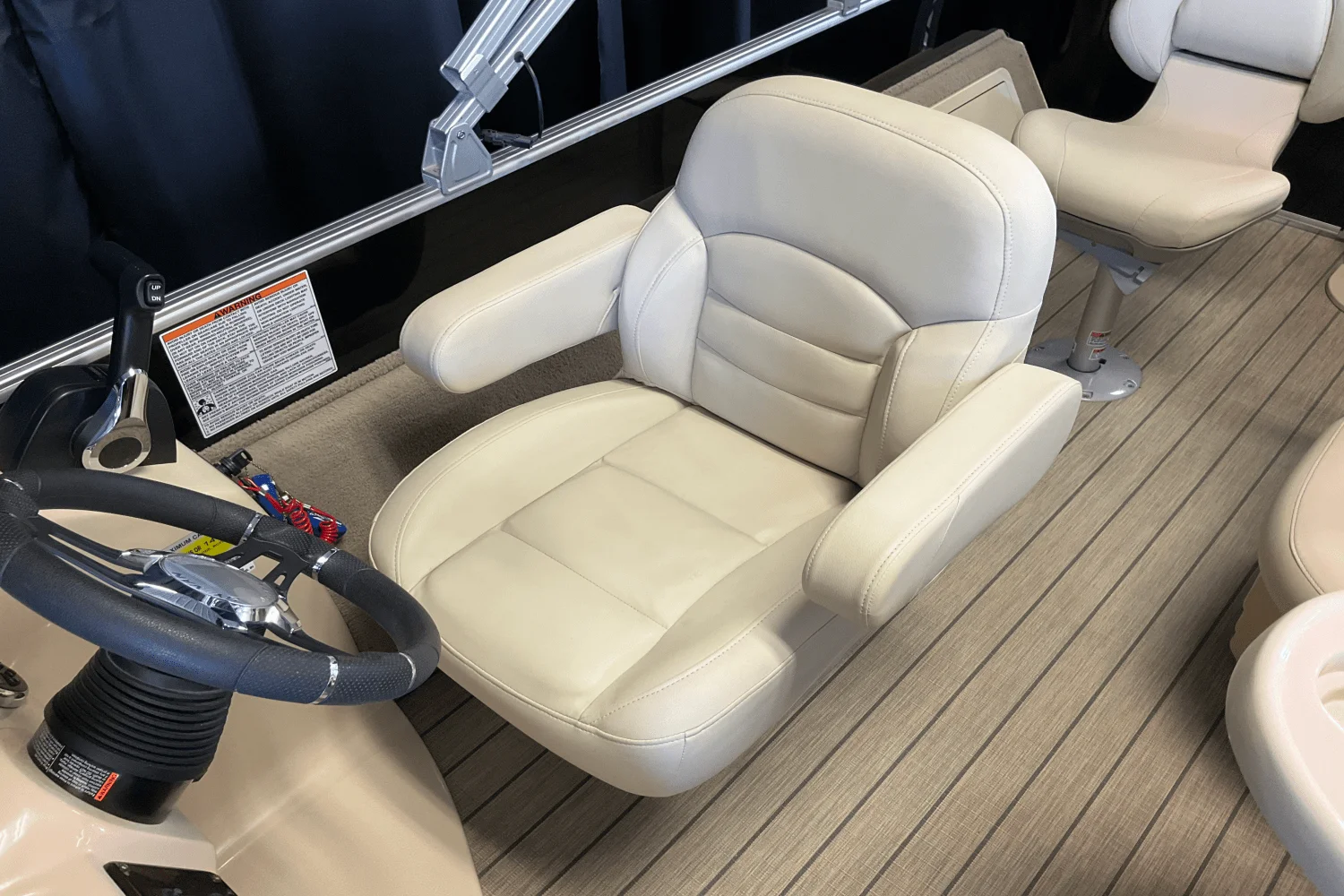 2018 Sylvan 8520 CNF Image Thumbnail #40