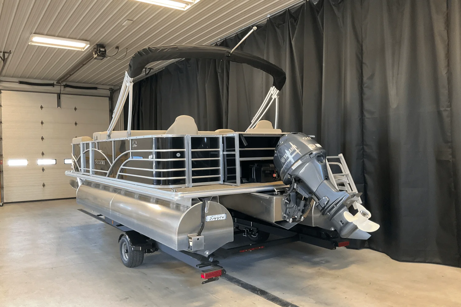 2018 Sylvan 8520 CNF Image Thumbnail #7