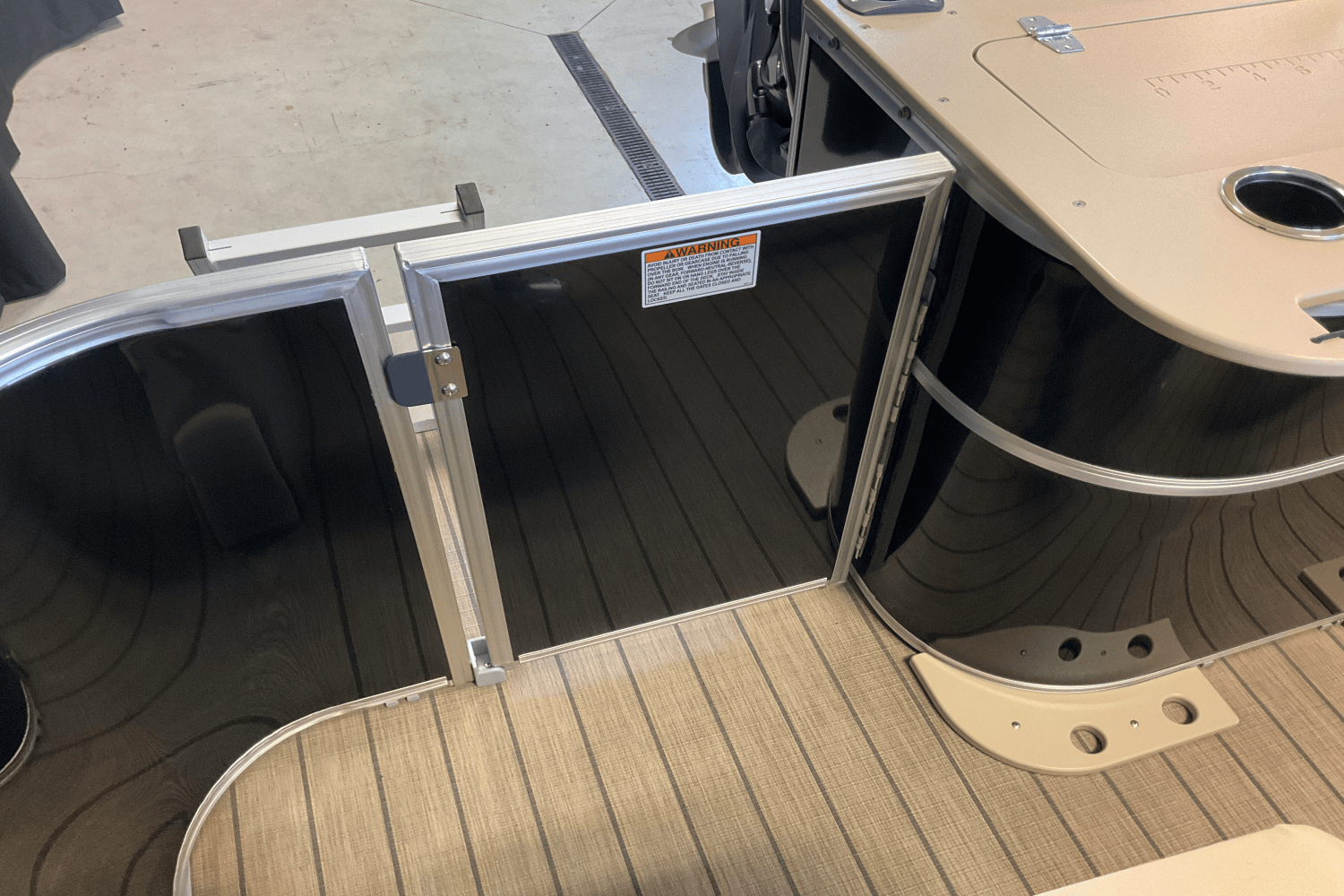 2018 Sylvan 8520 CNF Image Thumbnail #68