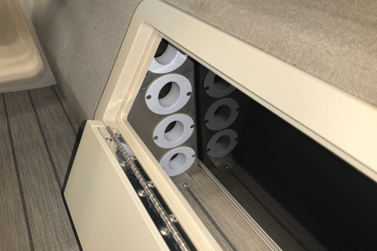 2018 Sylvan 8520 CNF Image Thumbnail #61