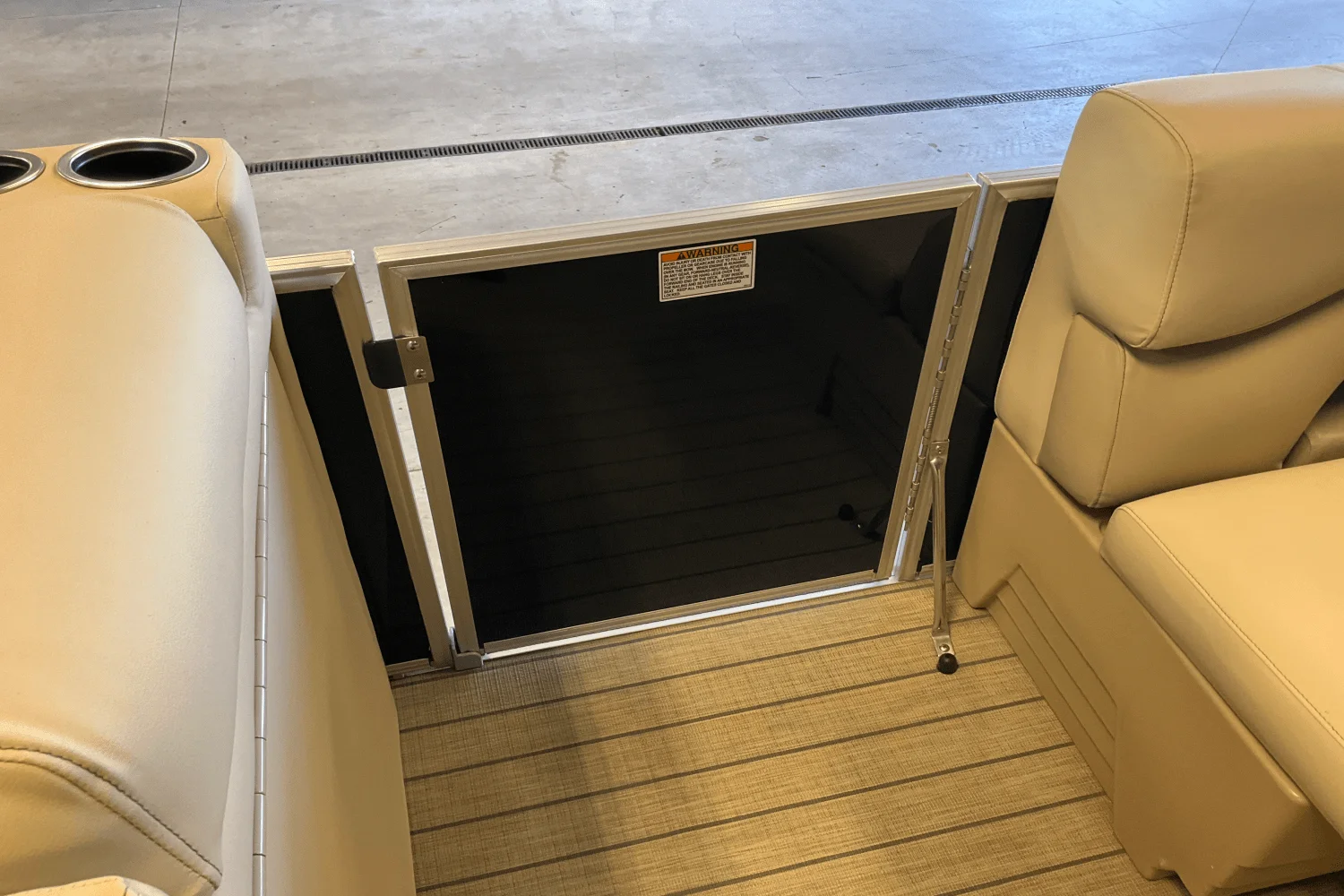 2018 Sylvan 8520 CNF Image Thumbnail #32