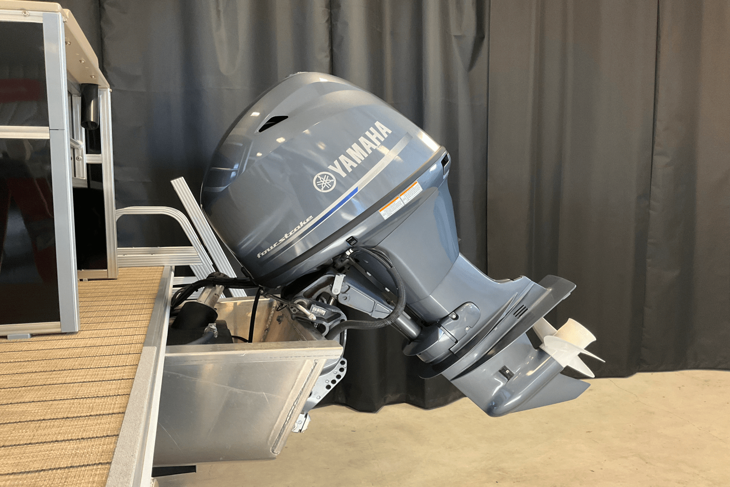 2018 Sylvan 8520 CNF Image Thumbnail #5