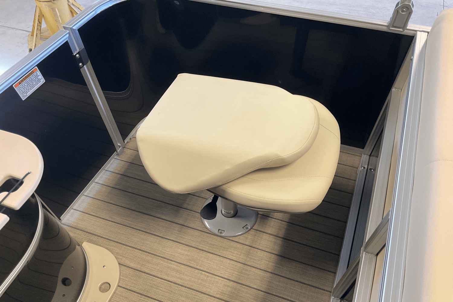 2018 Sylvan 8520 CNF Image Thumbnail #65