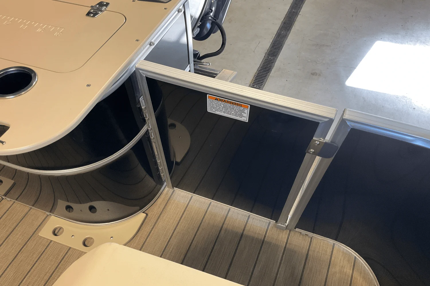 2018 Sylvan 8520 CNF Image Thumbnail #70