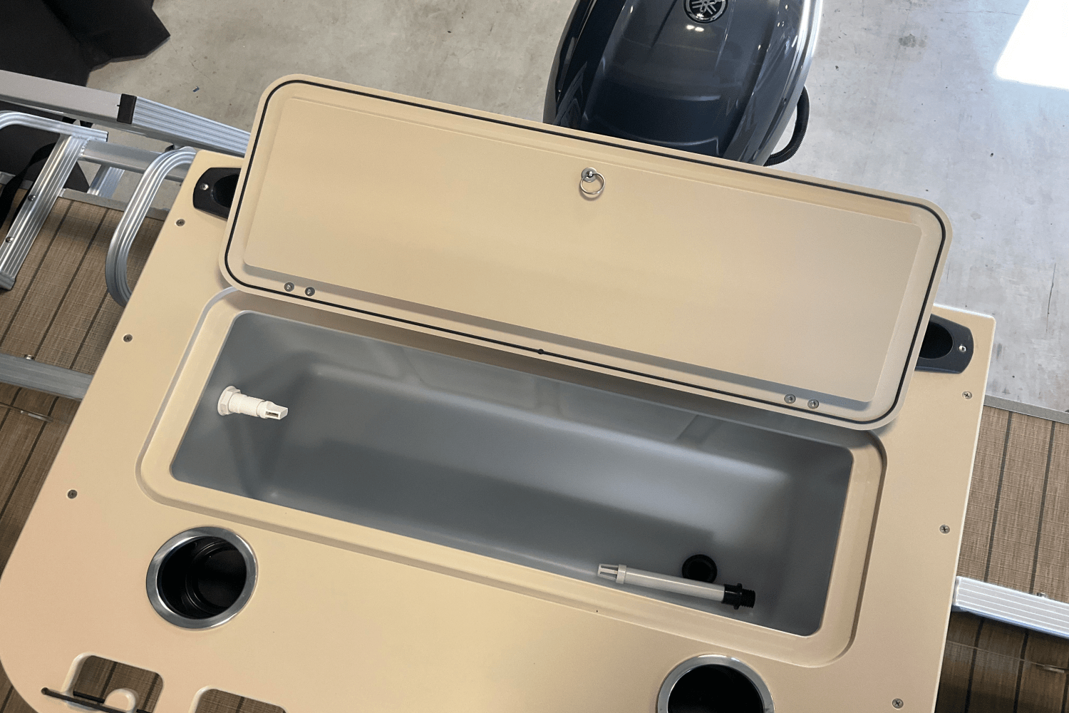 2018 Sylvan 8520 CNF Image Thumbnail #67