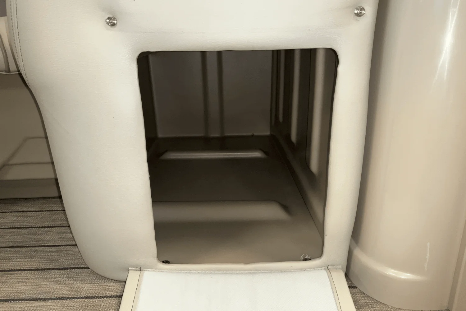 2018 Sylvan 8520 CNF Image Thumbnail #22