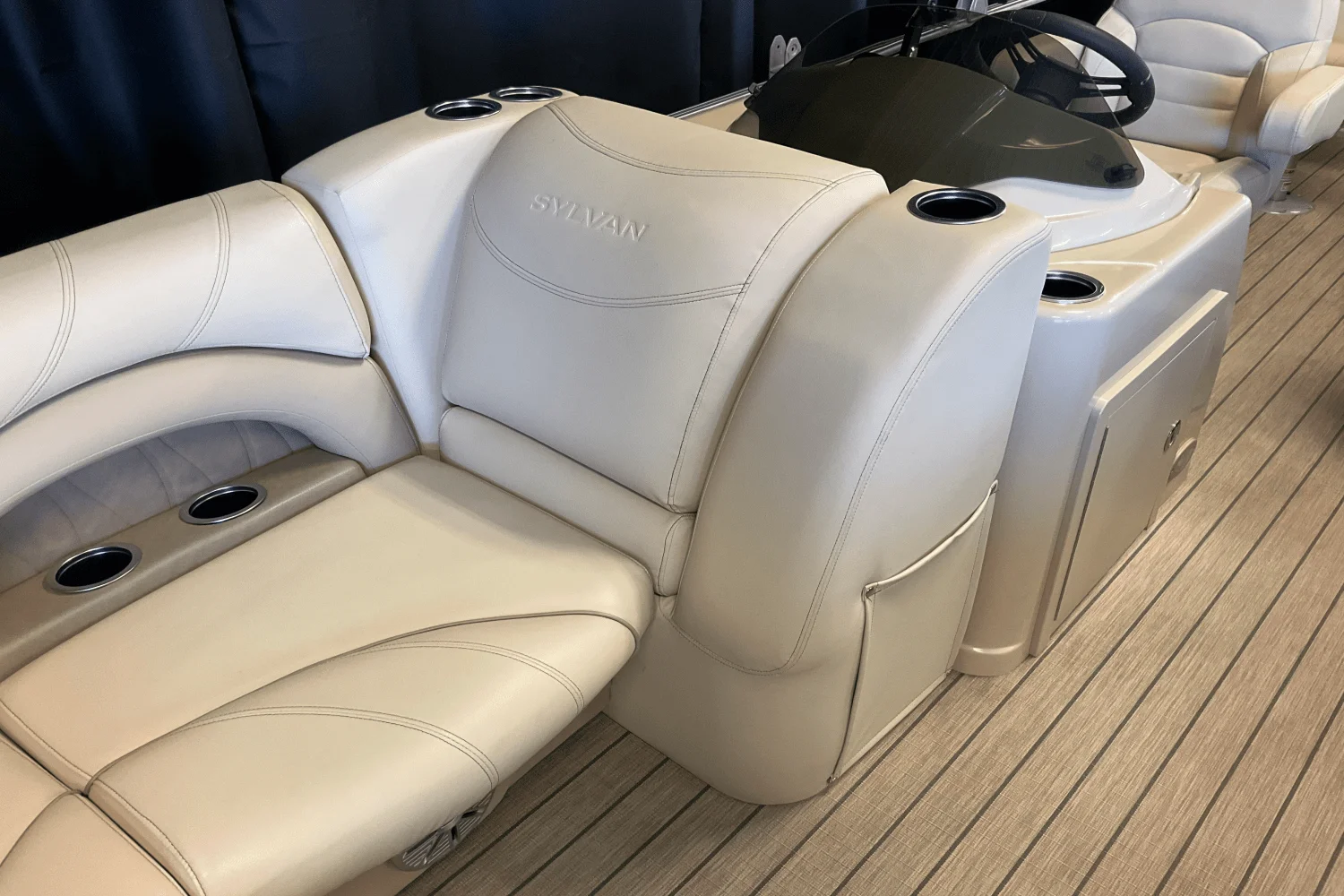 2018 Sylvan 8520 CNF Image Thumbnail #19