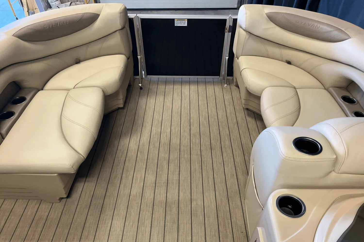 2018 Sylvan 8520 CNF Image Thumbnail #15