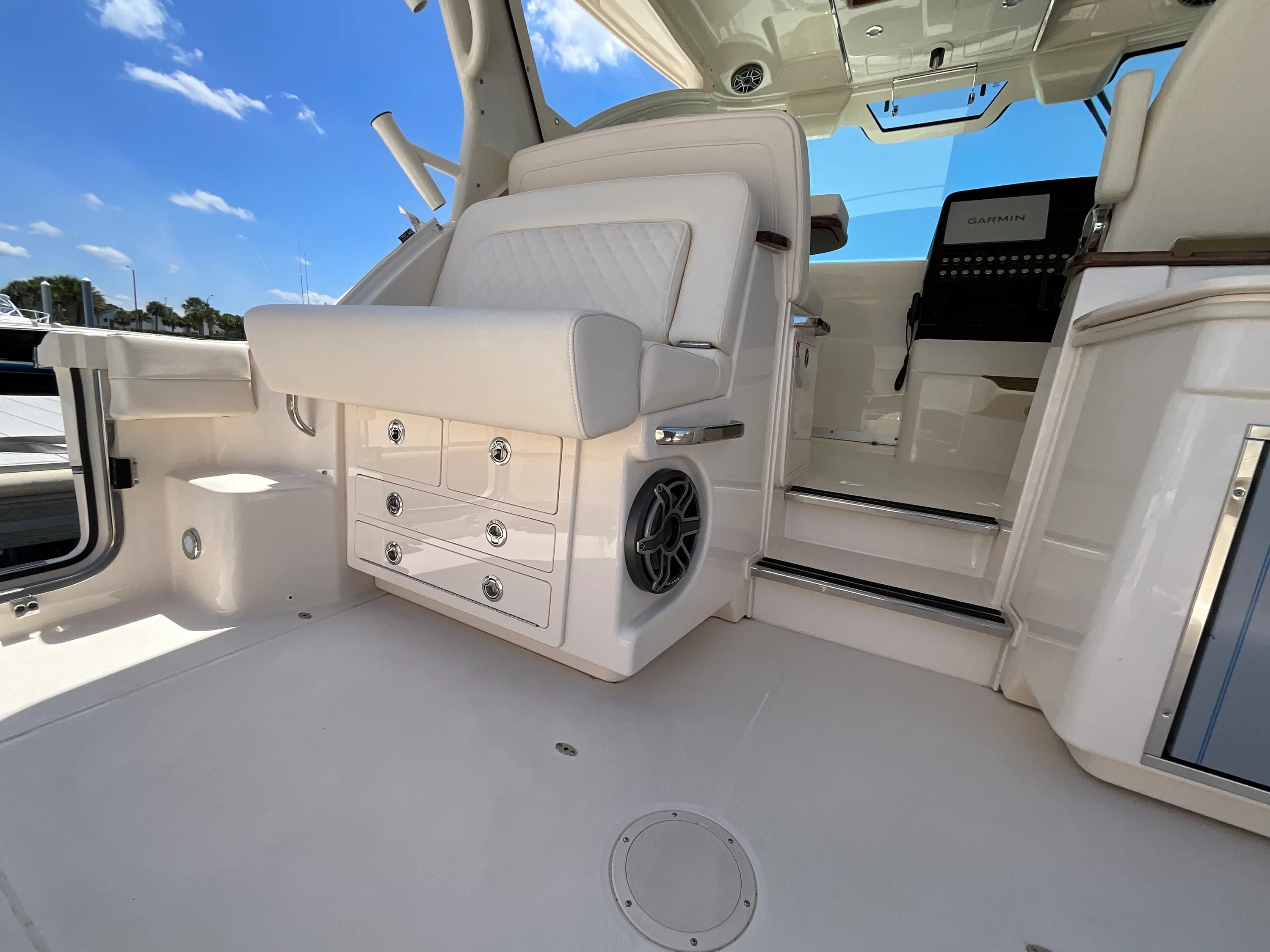 2026 Grady-White Express 340 Image Thumbnail #13