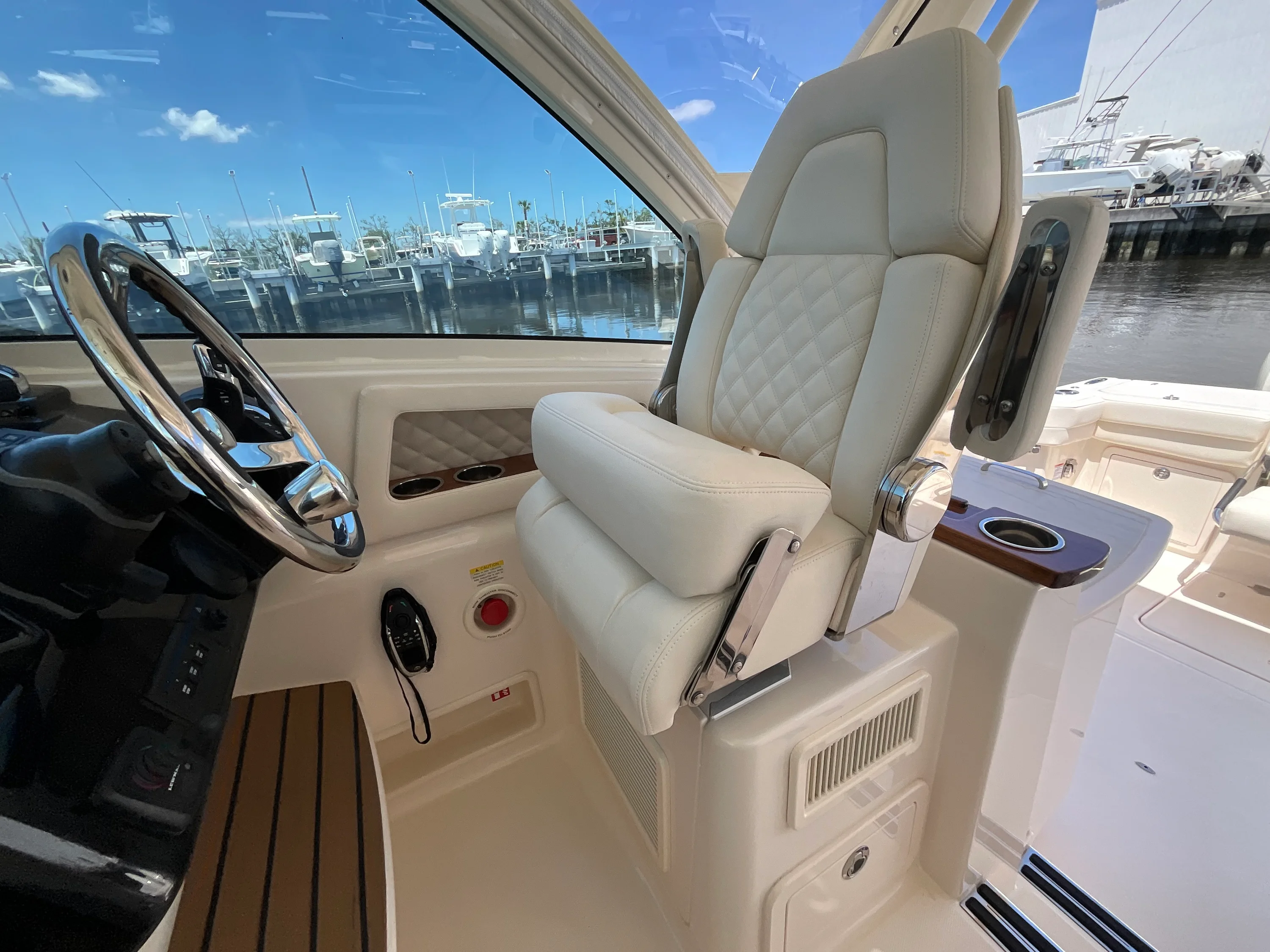 2026 Grady-White Express 340 Image Thumbnail #17