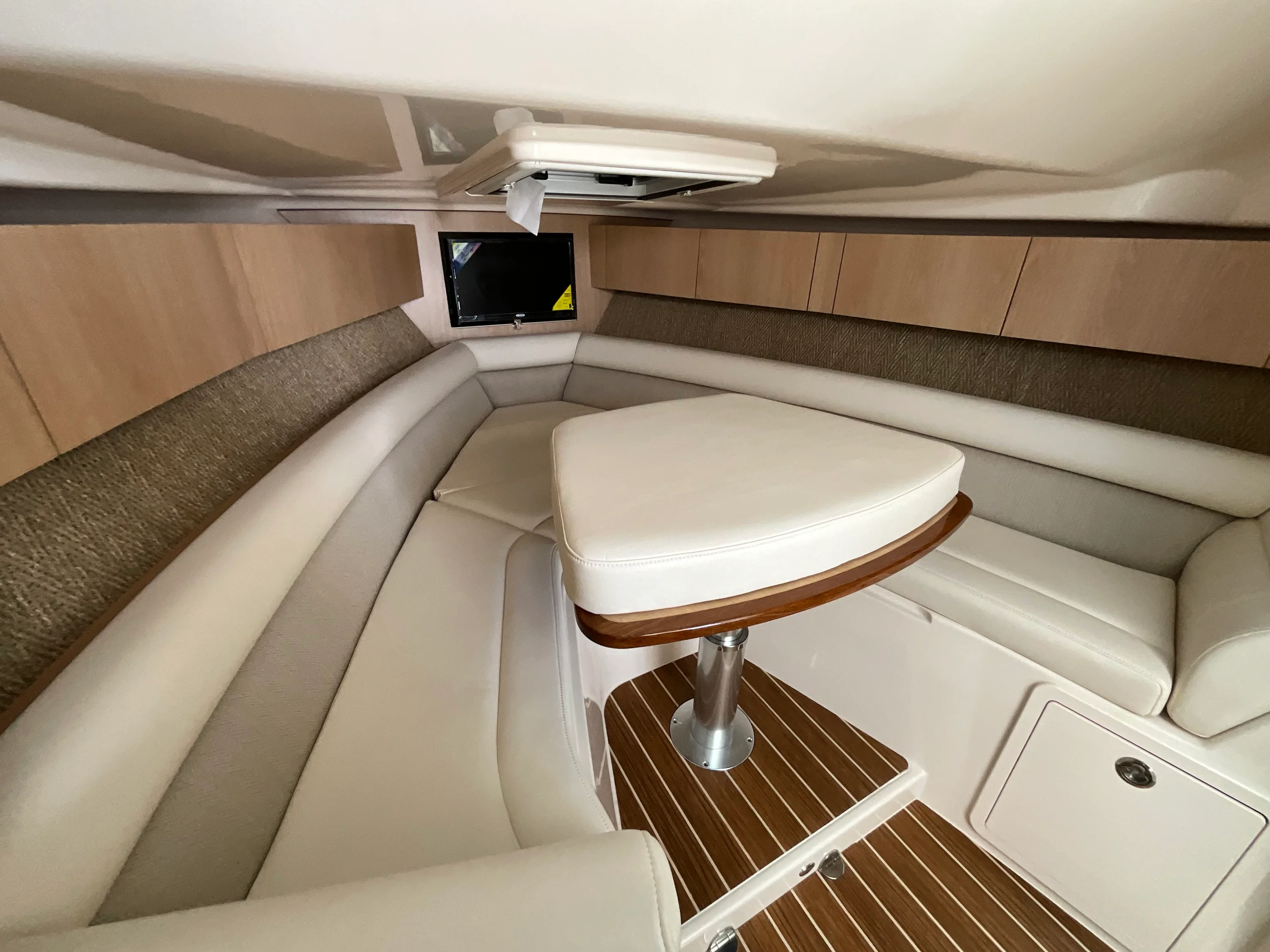 2026 Grady-White Express 340 Image Thumbnail #21