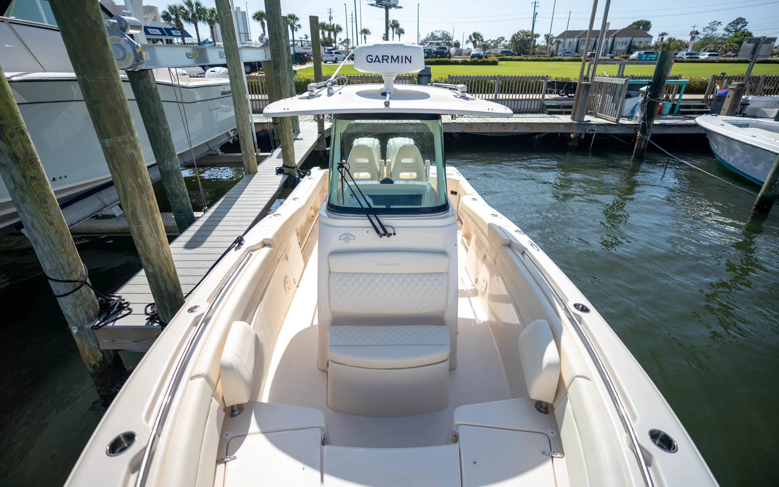 2026 Grady-White Canyon 271 Image Thumbnail #16