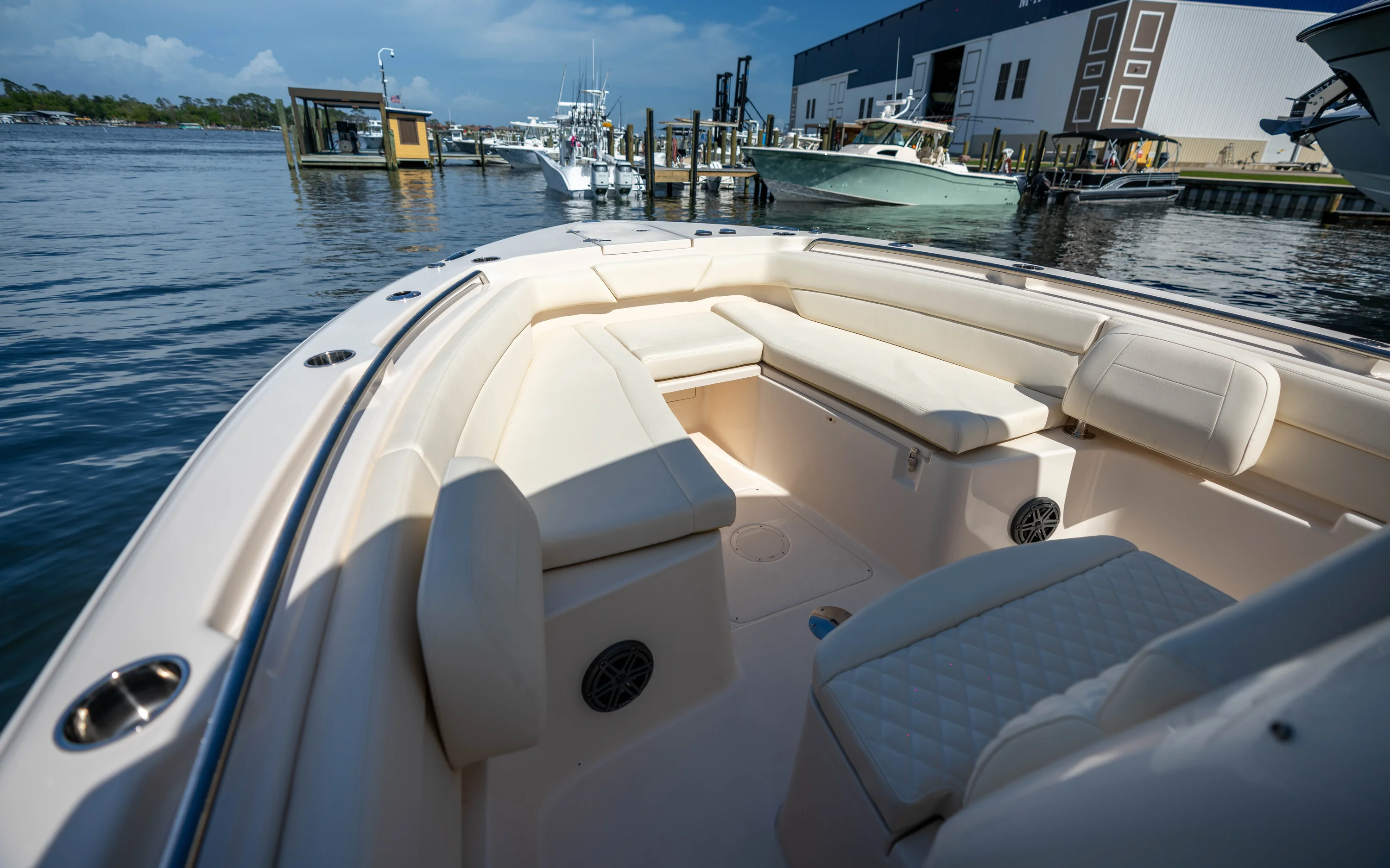 2026 Grady-White Canyon 271 Image Thumbnail #12