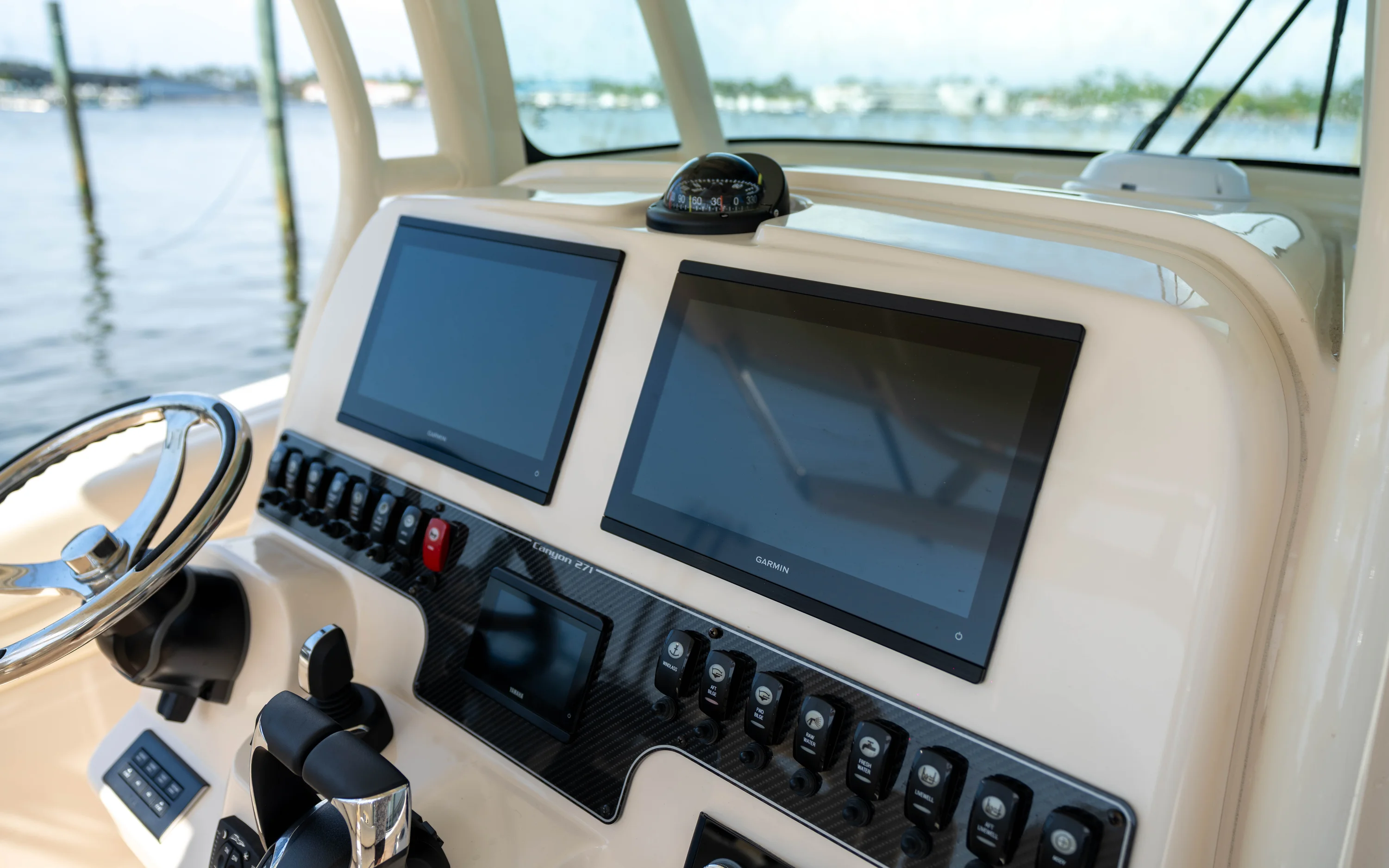 2026 Grady-White Canyon 271 Image Thumbnail #26