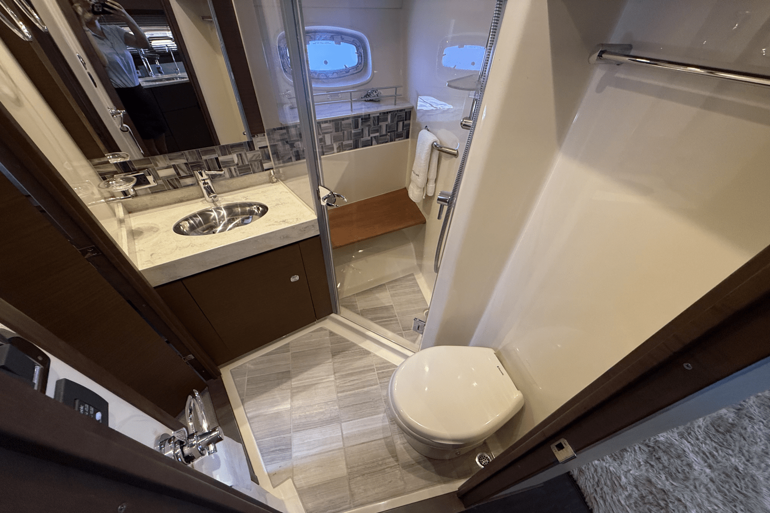 2016 Sea Ray 540 SUNDANCER Image Thumbnail #52