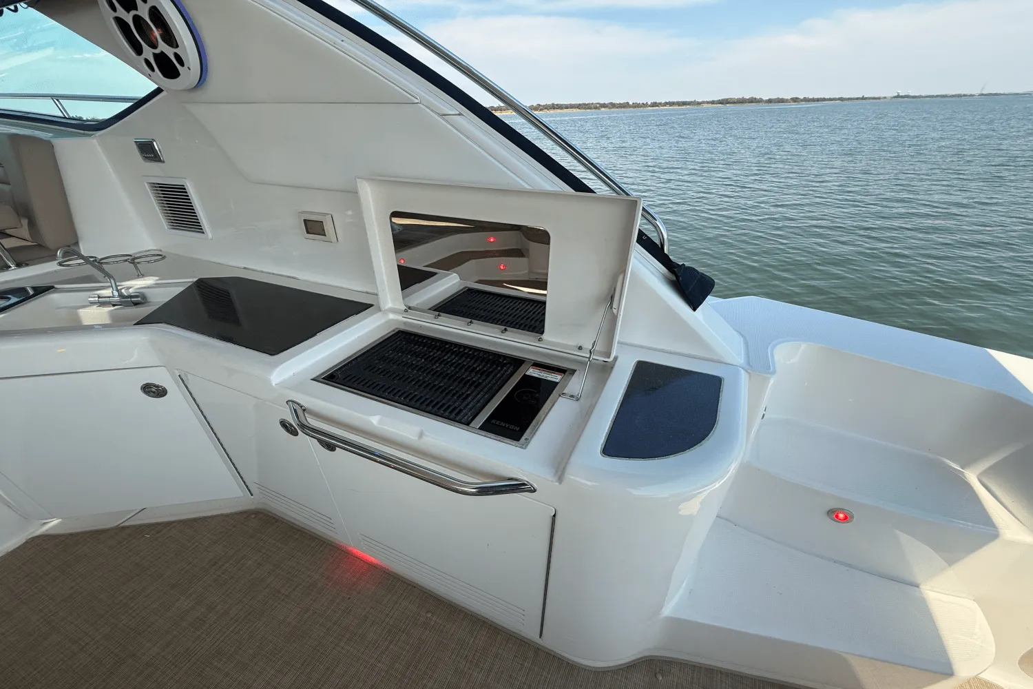 2016 Sea Ray
                                                             540 SUNDANCER Image Thumbnail #31