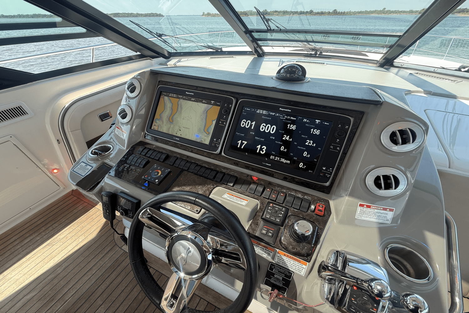 2016 Sea Ray 540 SUNDANCER Image Thumbnail #45