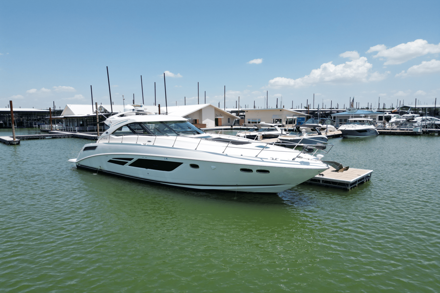 2016 Sea Ray 540 SUNDANCER Image Thumbnail #3