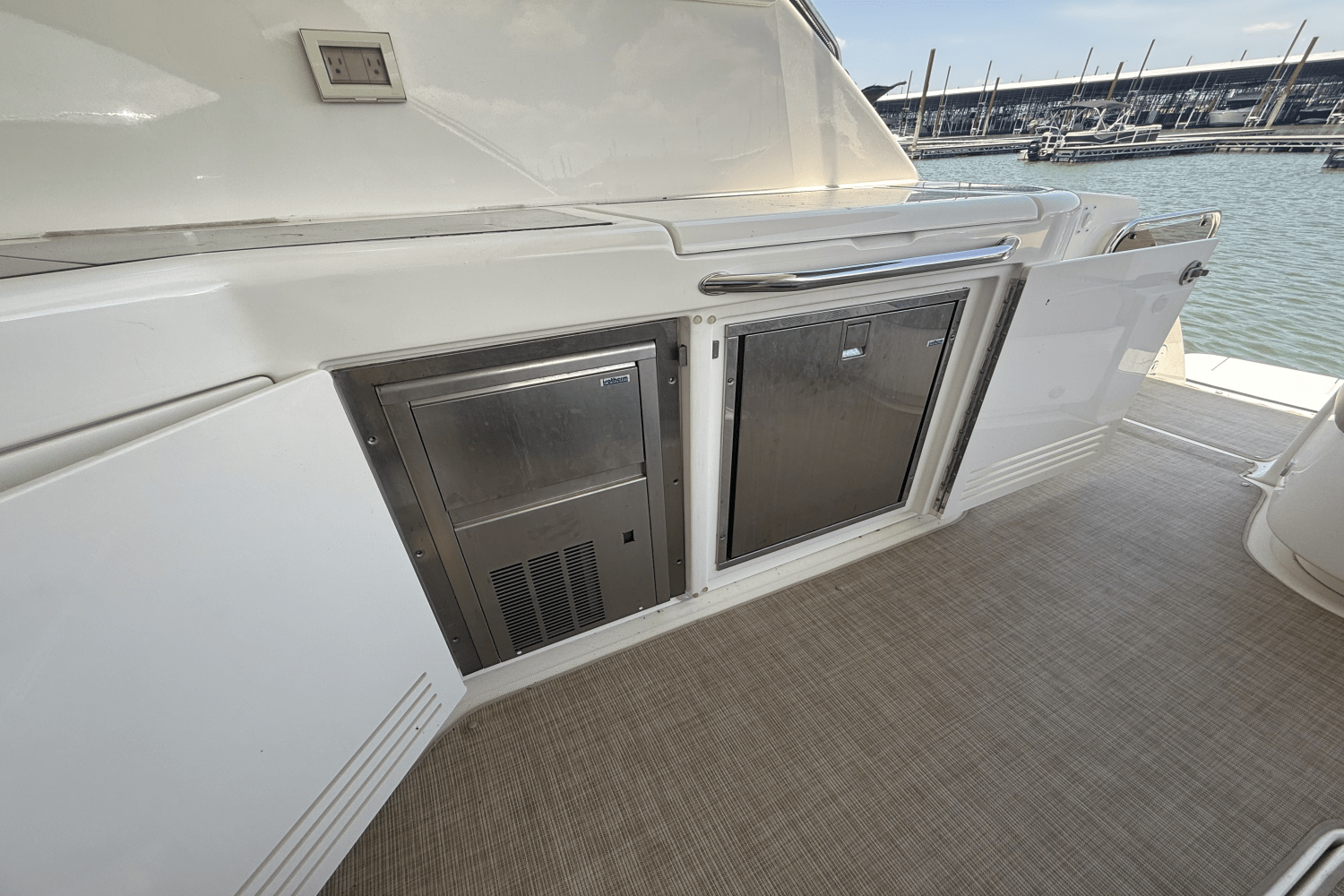 2016 Sea Ray 540 SUNDANCER Image Thumbnail #22