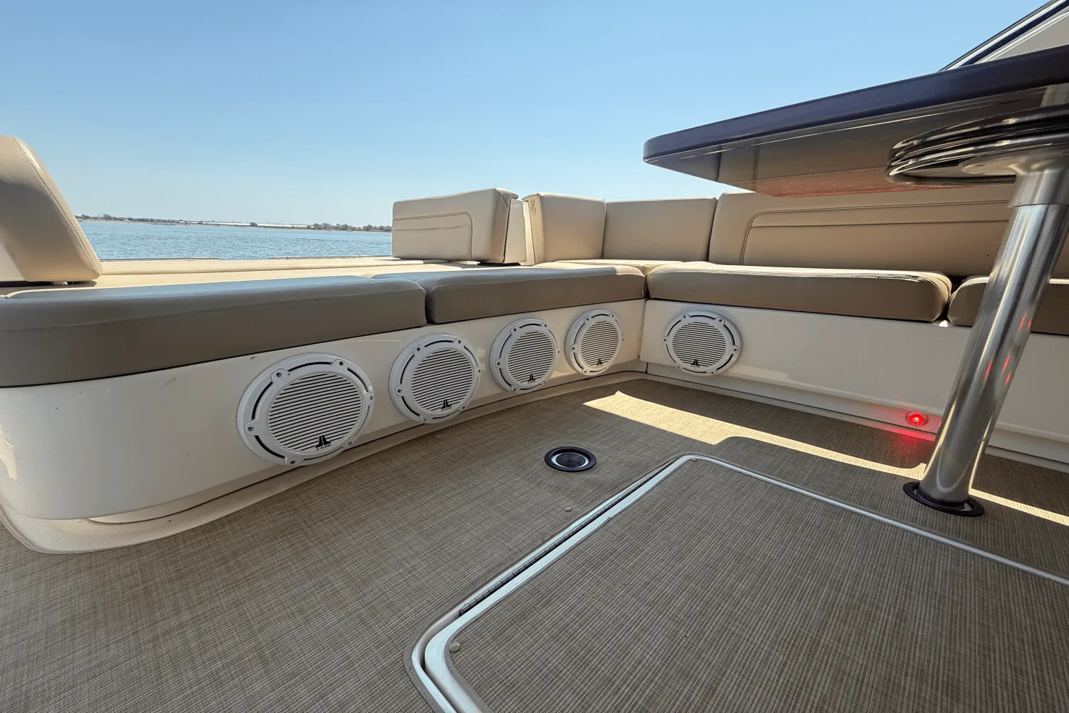 2016 Sea Ray
                                                             540 SUNDANCER Image Thumbnail #28