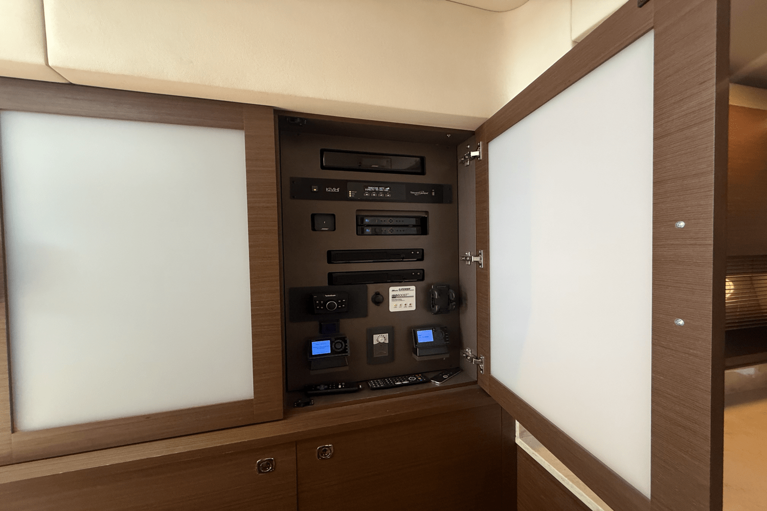 2016 Sea Ray 540 SUNDANCER Image Thumbnail #40