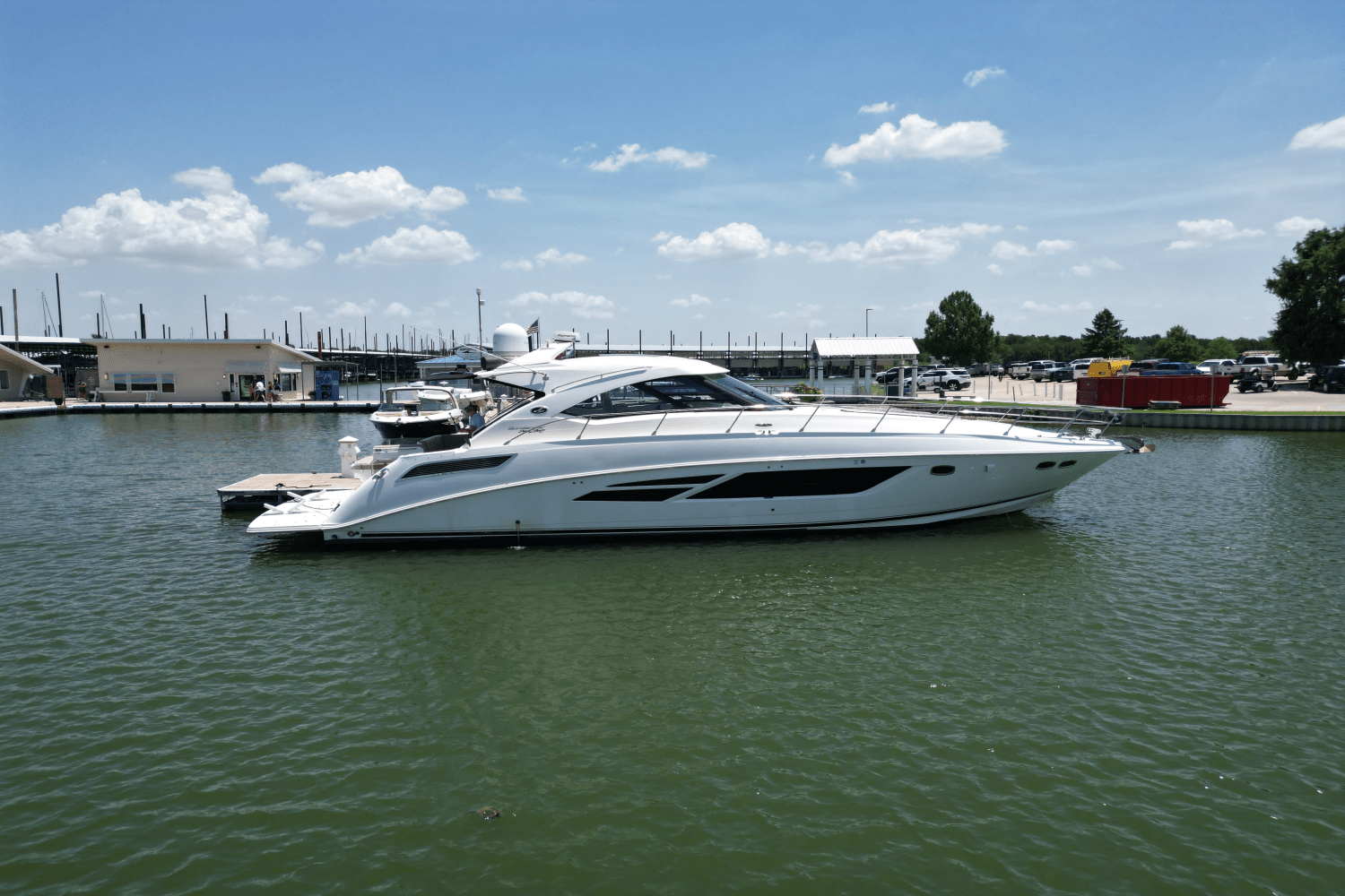 2016 Sea Ray 540 SUNDANCER Image Thumbnail #1