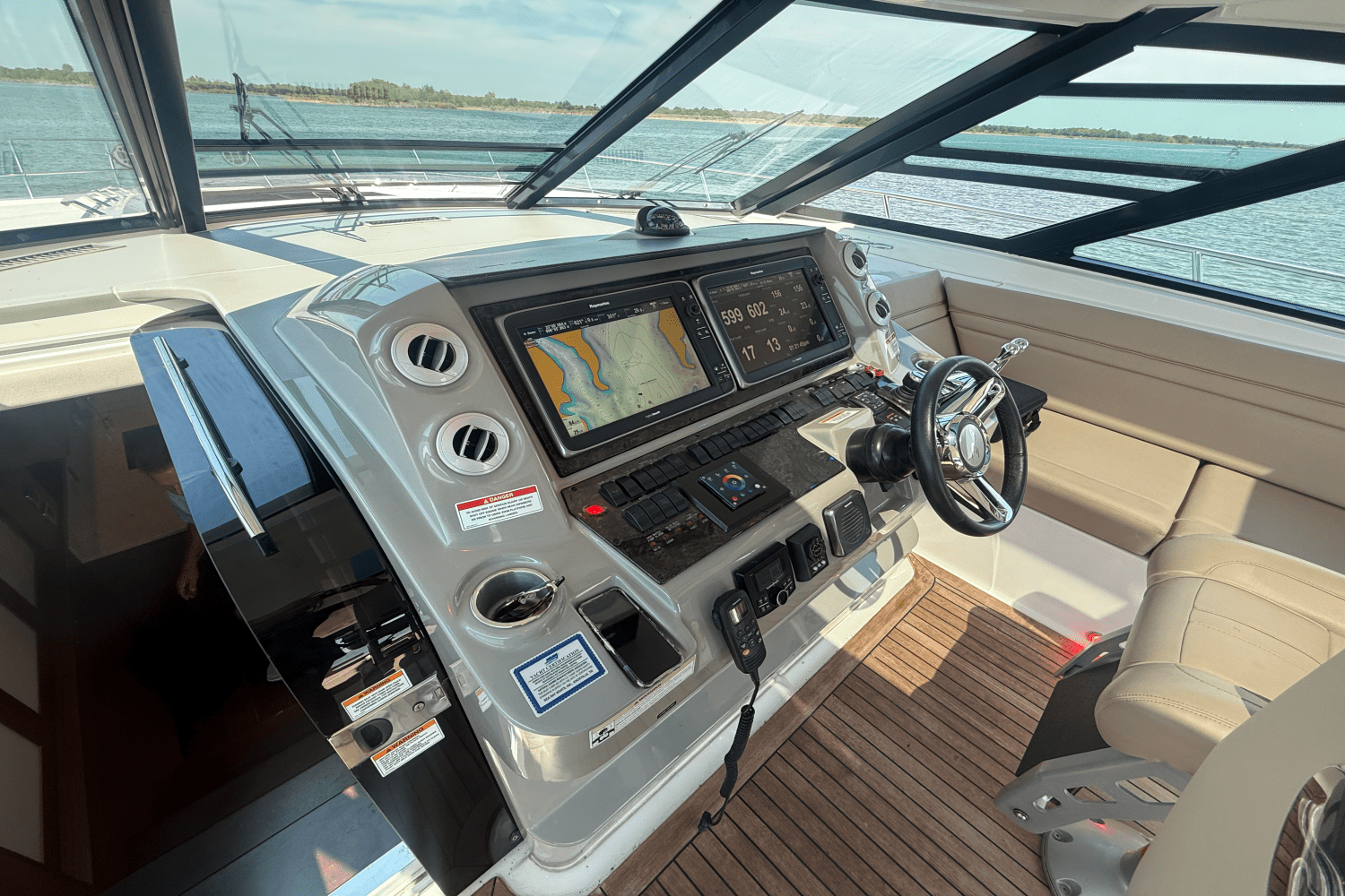 2016 Sea Ray 540 SUNDANCER Image Thumbnail #47