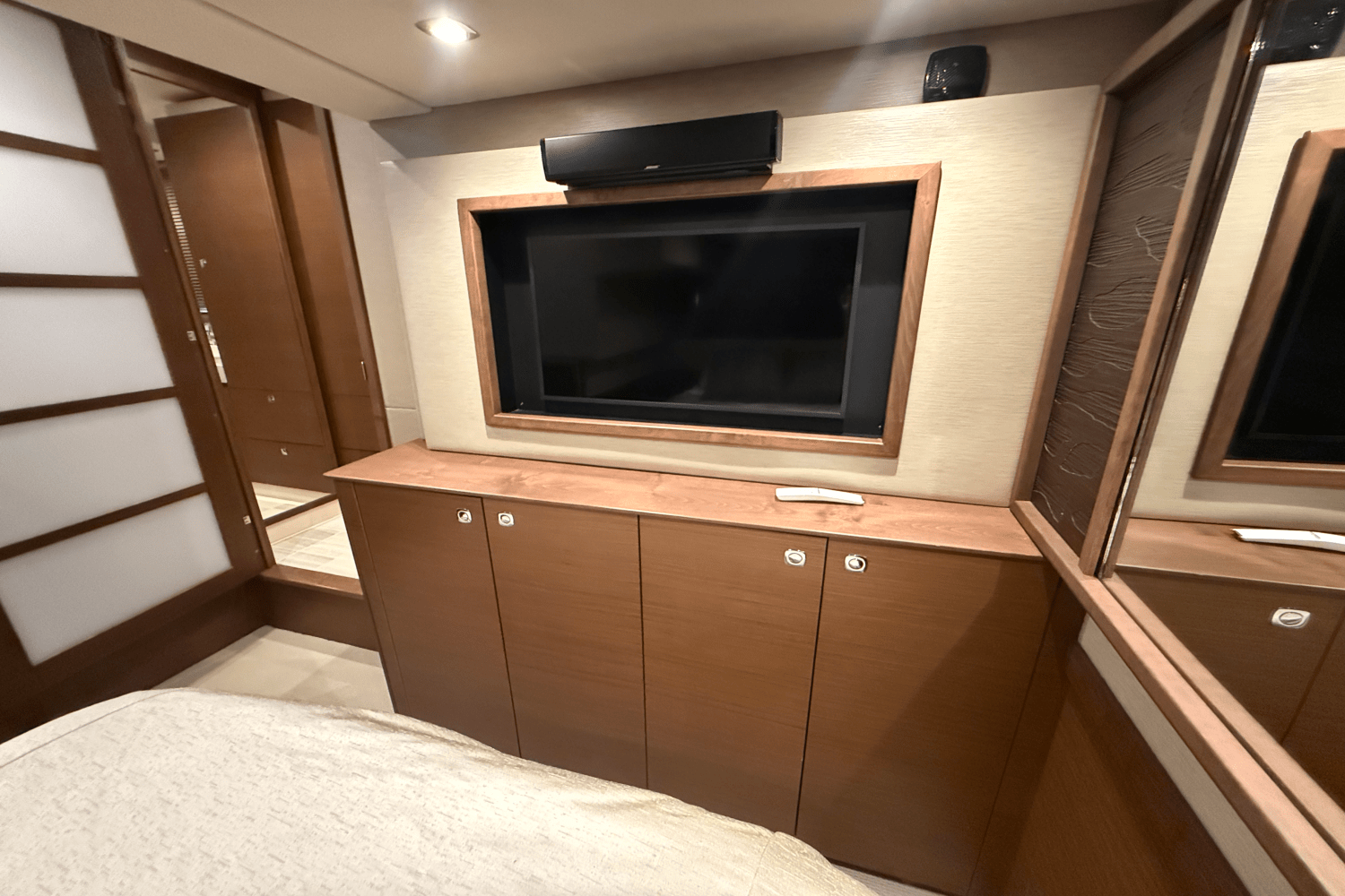 2016 Sea Ray 540 SUNDANCER Image Thumbnail #94